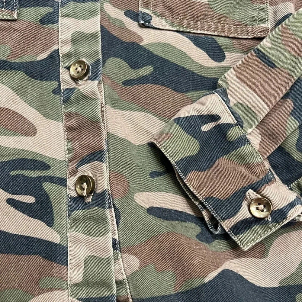 Peek Girl’s Camouflage Button Down Shirt Embroidered Bird Heart - Picture 2 of 10